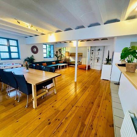 Down Town Oasis-Spacious Loft With Private Parking بروكسل المظهر الخارجي الصورة